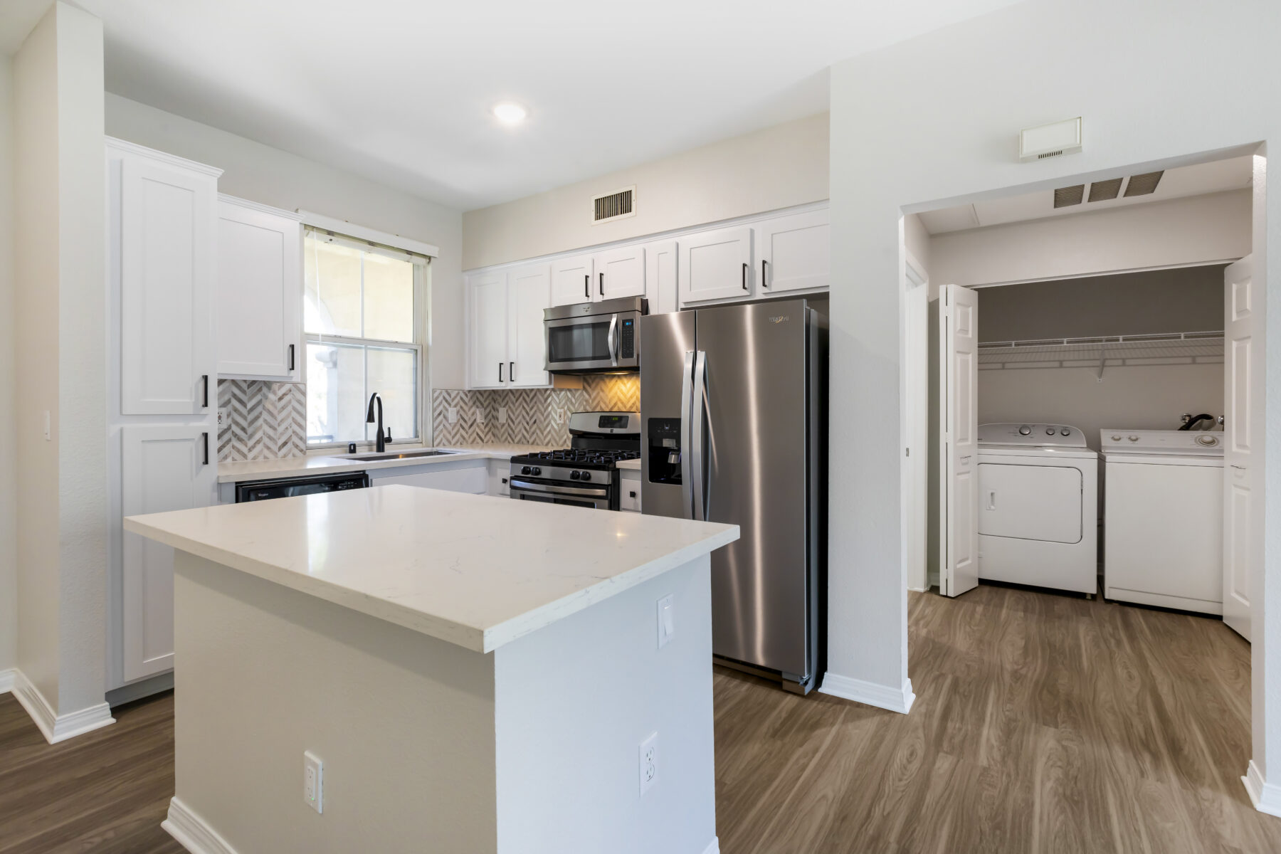 Bell Valencia | Luxury Apartments in Santa Clarita, CA